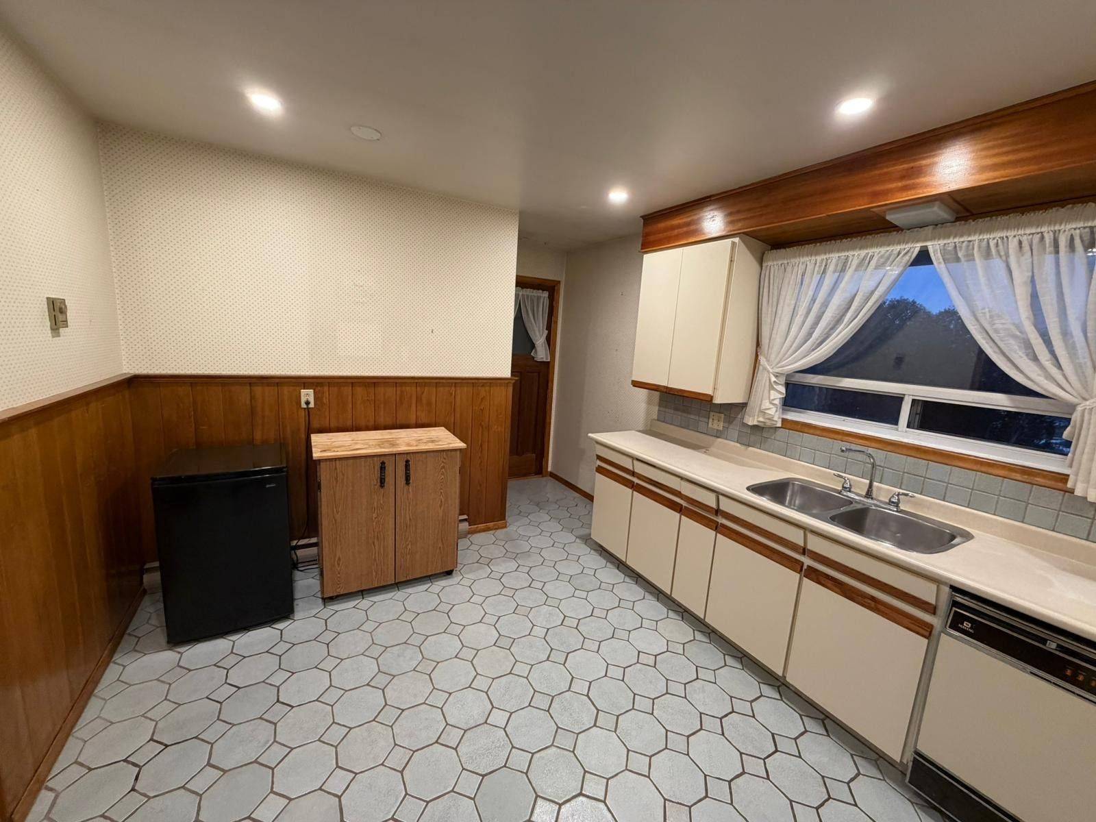 Brampton, ON L6Y 0E8,2637 EMBLETON RD