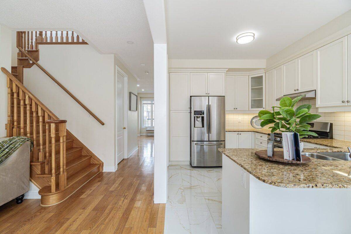 Brampton, ON L6R 0Y4,5 Appleaire Cres N/A