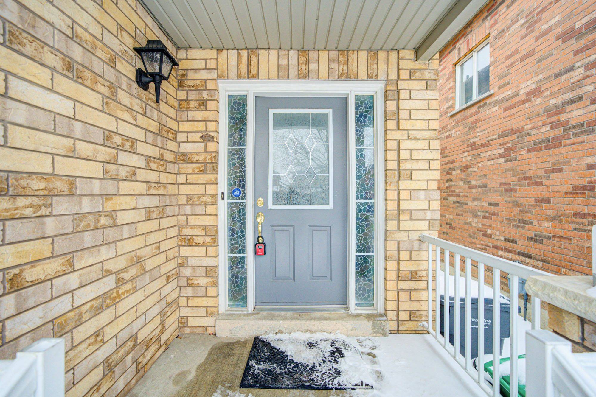 Mississauga, ON L5W 1S1,769 Fable CRES