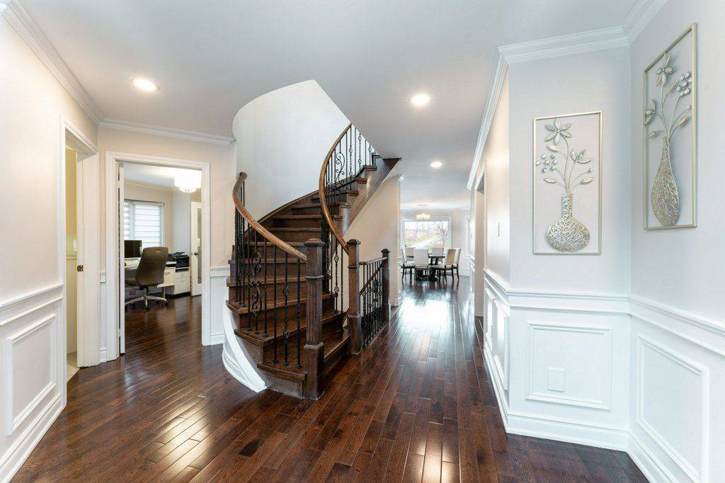 Mississauga, ON L5K 2N2,1806 Sevenoaks DR