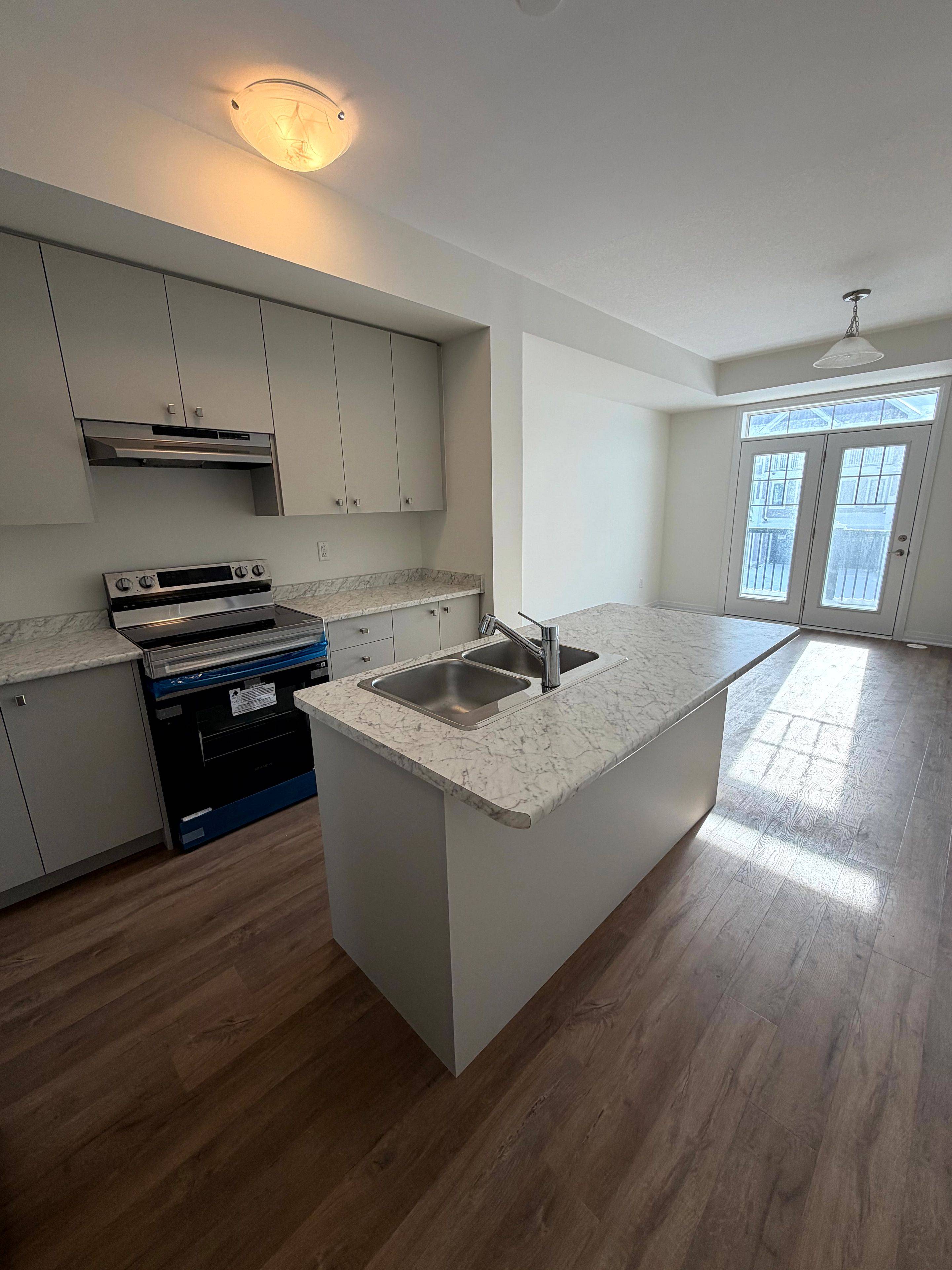 Welland, ON L3B 0P1,66 Pogie DR