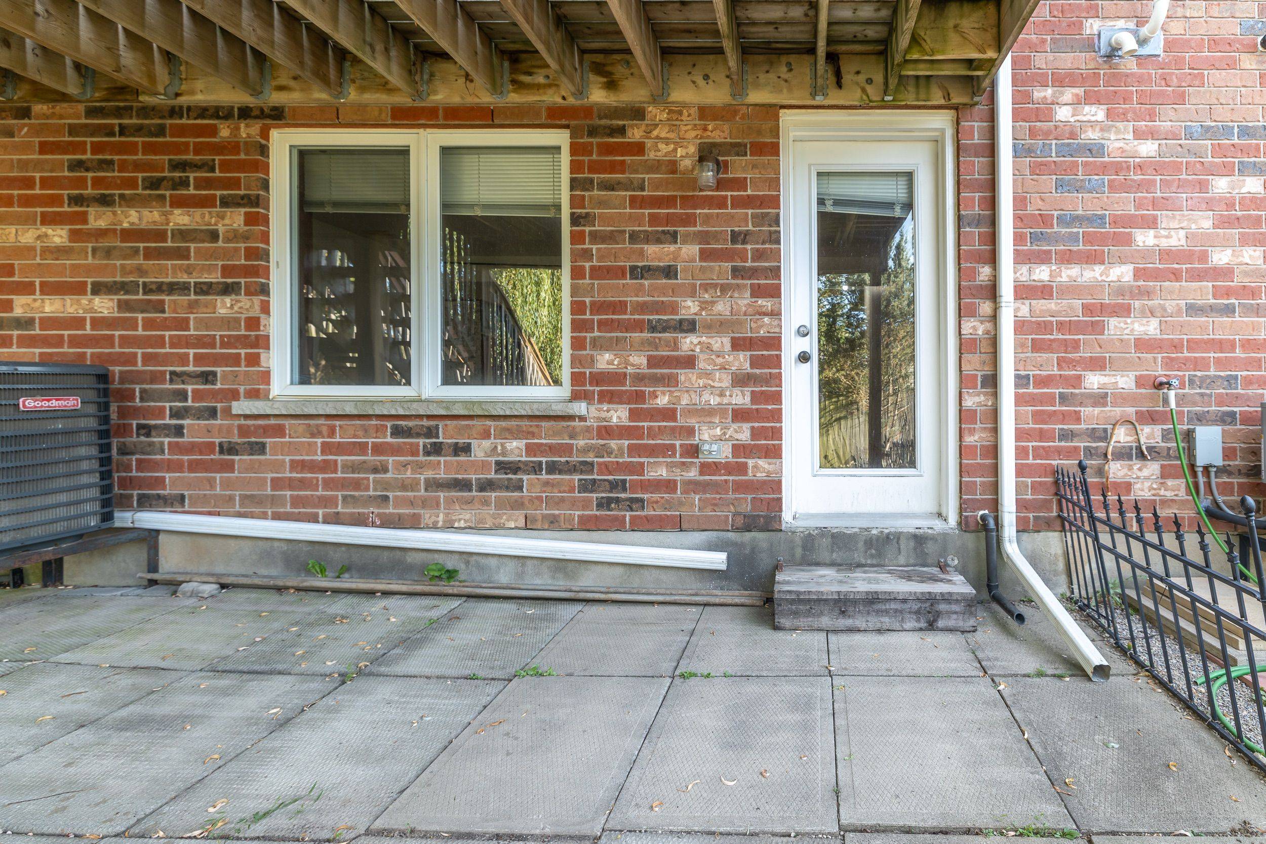 Guelph, ON N1L 0A2,42 HASLER CRES