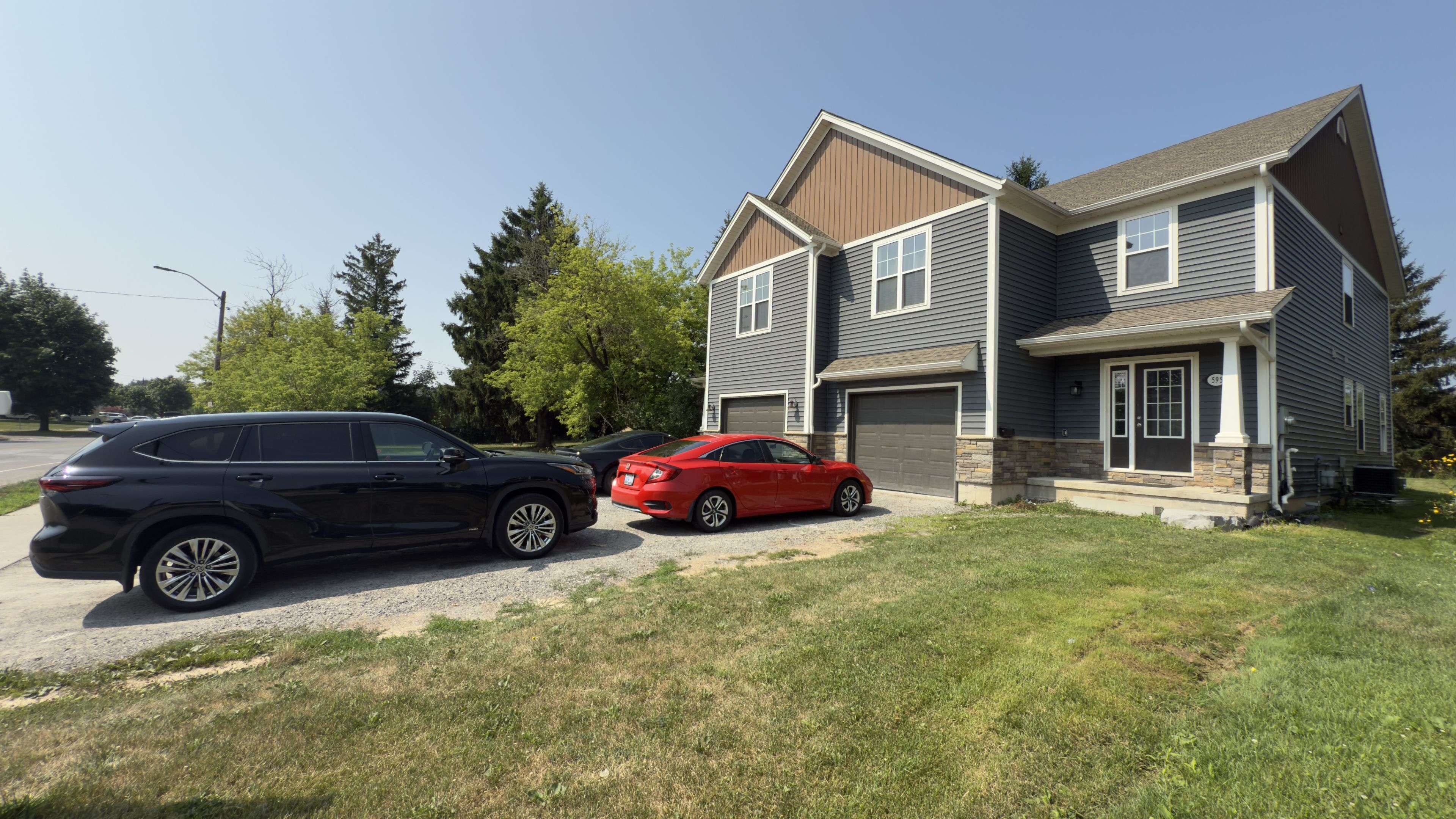 Welland, ON L3C 6Z8,595 First AVE