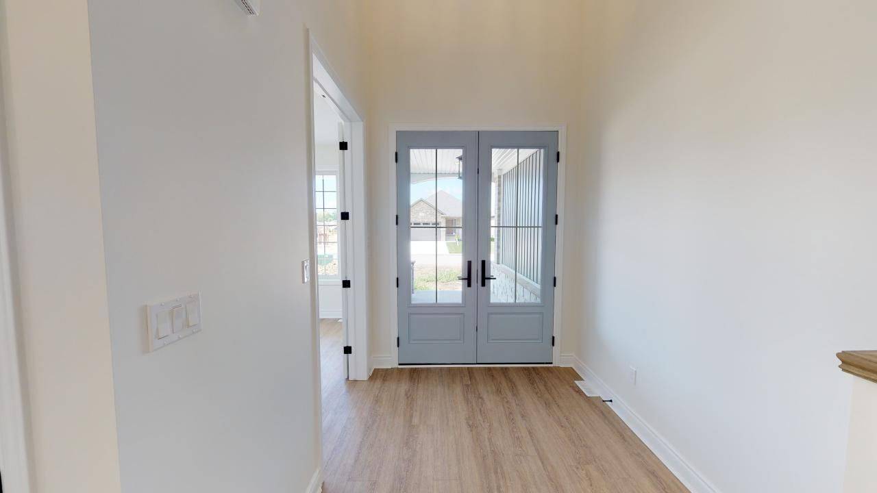 North Middlesex, ON N0M 1A0,118 Sheldabren ST