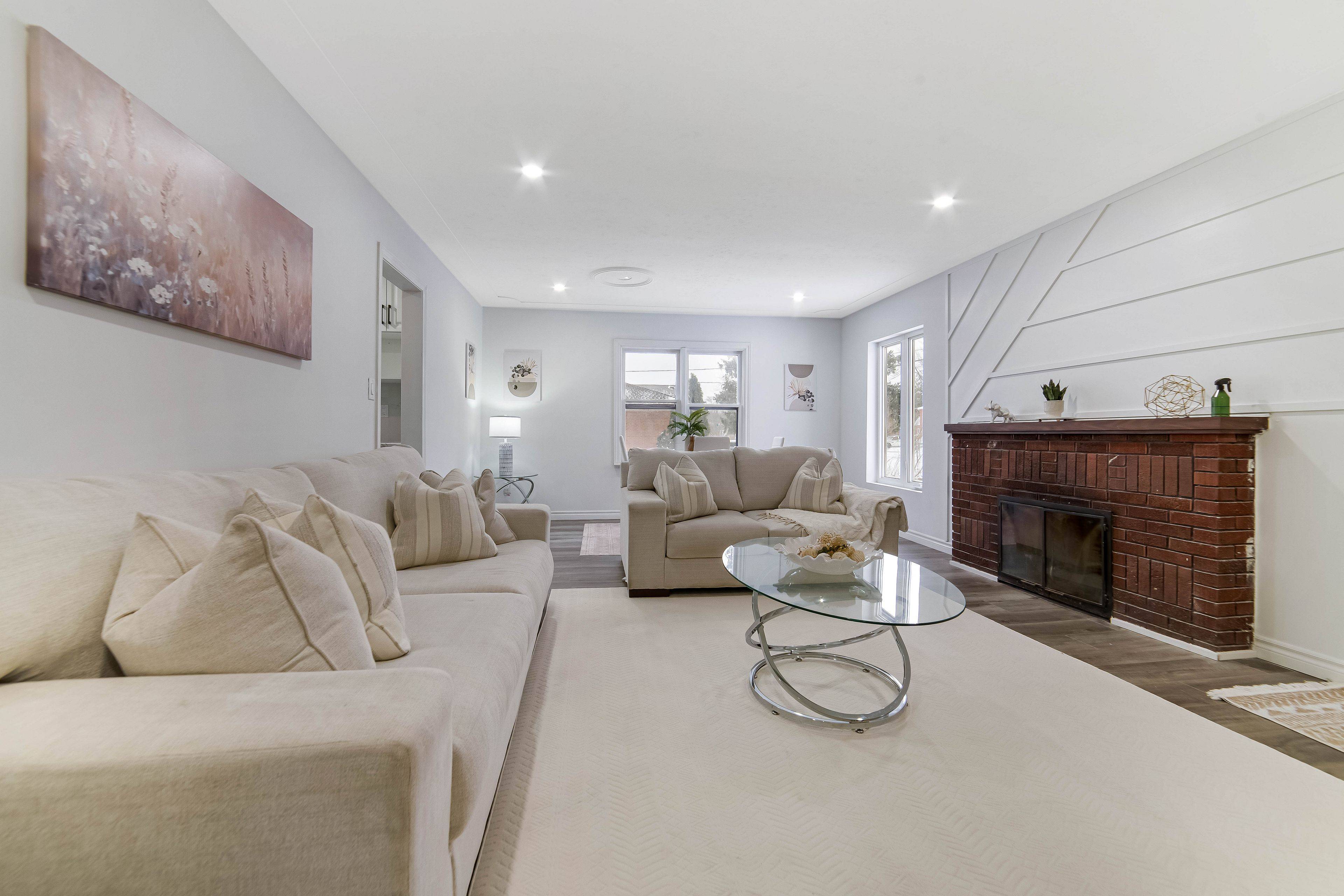 London East, ON N5W 4R7,206 Vancouver ST