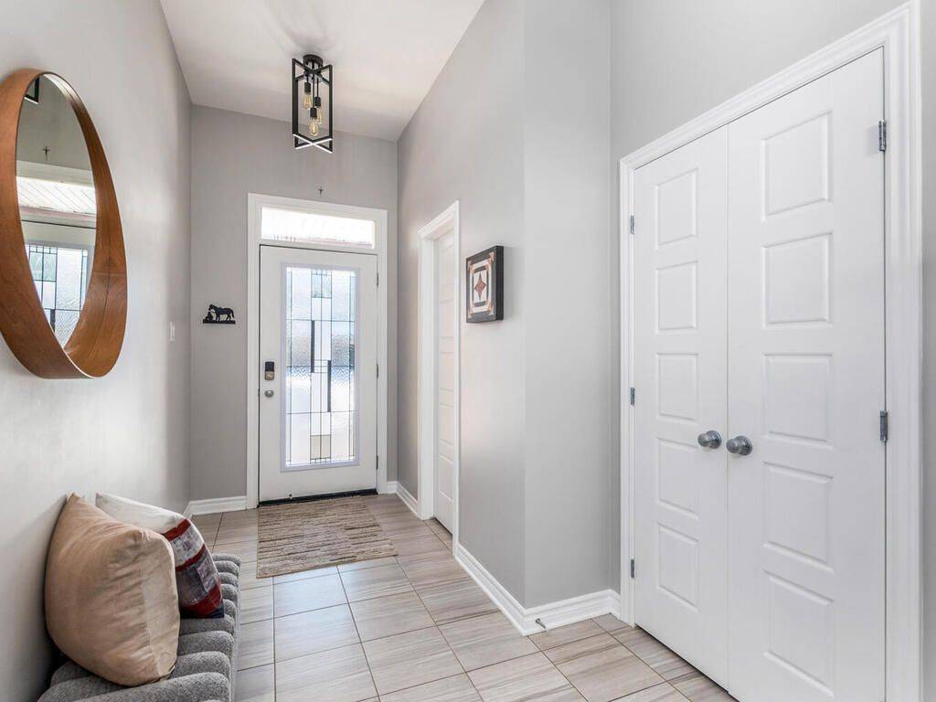 Orleans - Cumberland And Area, ON K4A 3N6,634 Cartographe ST