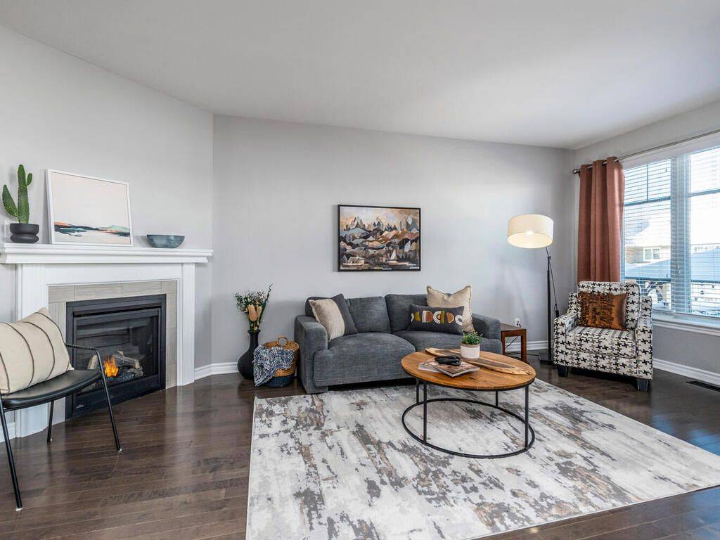 Orleans - Cumberland And Area, ON K4A 3N6,634 Cartographe ST