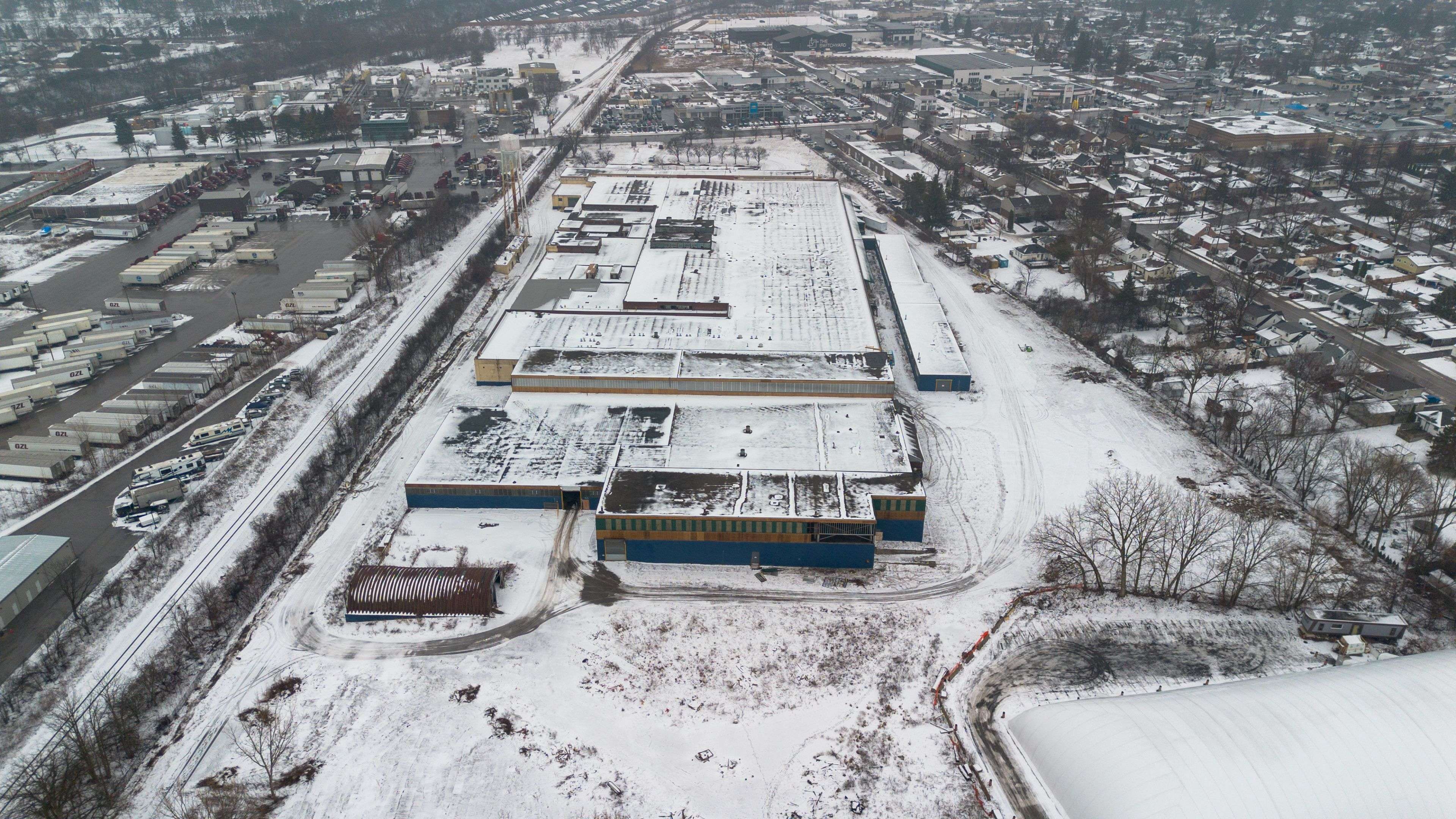 5881 Thorold Stone RD, Niagara Falls, ON L2J 1A1