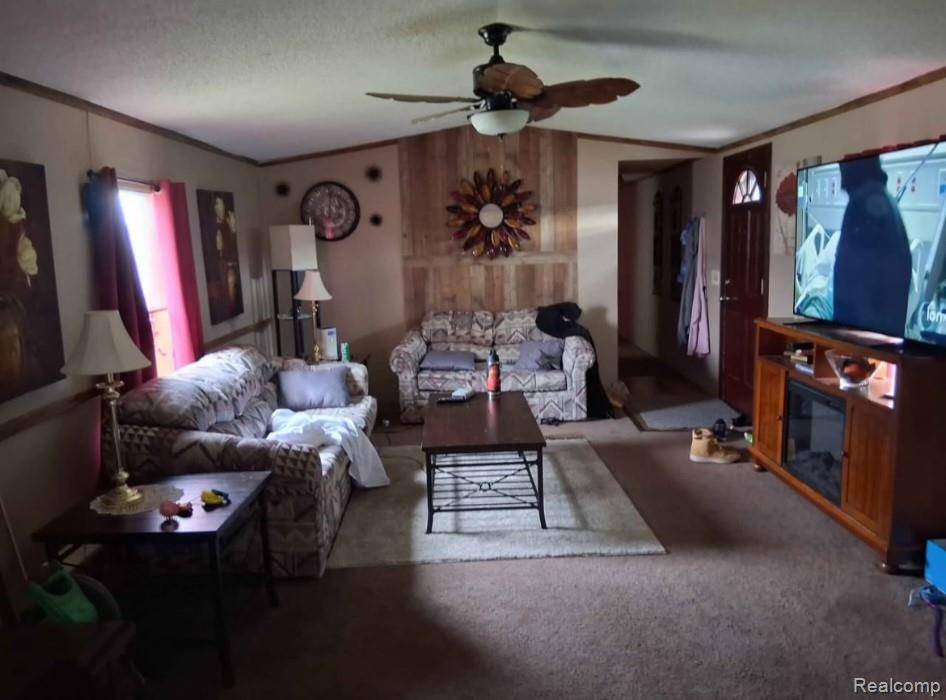 Macomb, MI 48044,46569 Cheylade