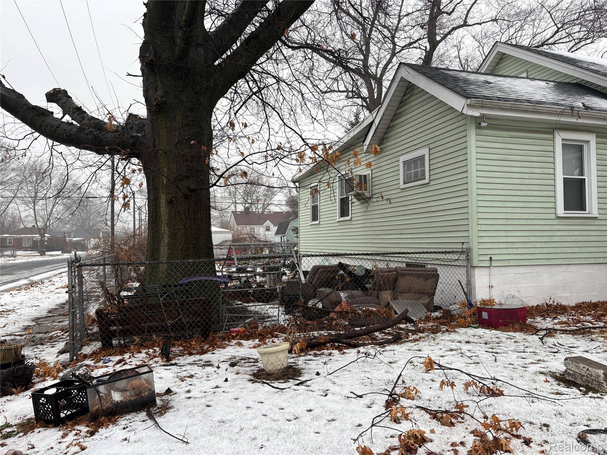 Detroit, MI 48234,19307 Fleming ST