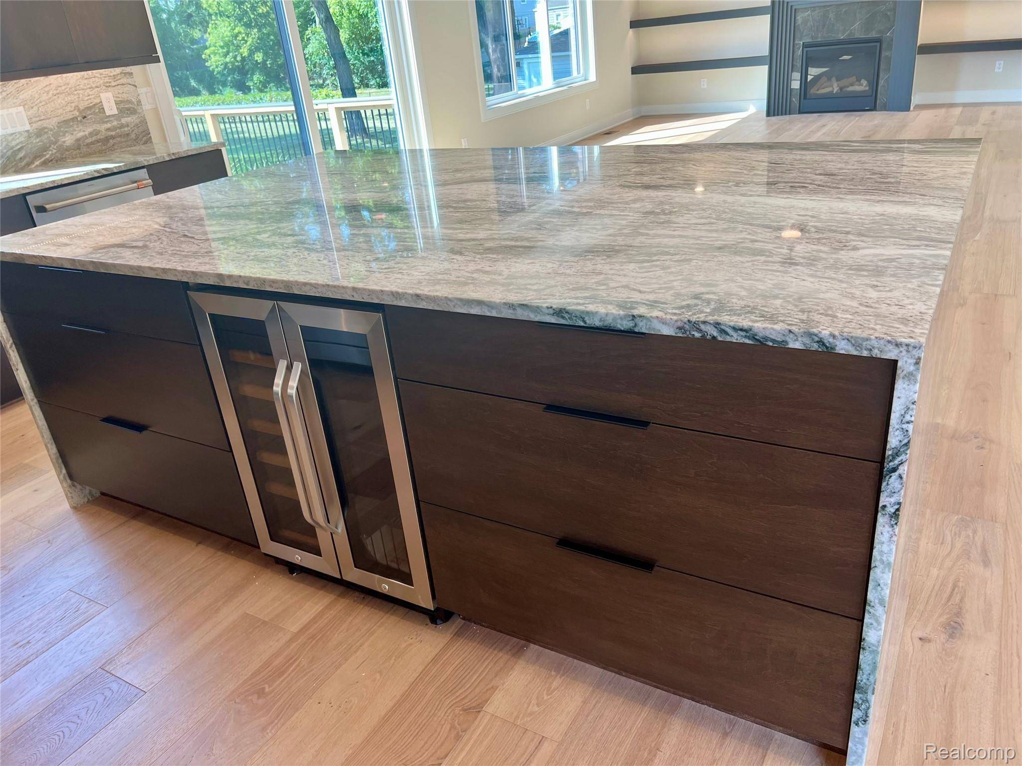 Royal Oak, MI 48073,3711 Hampton BLVD