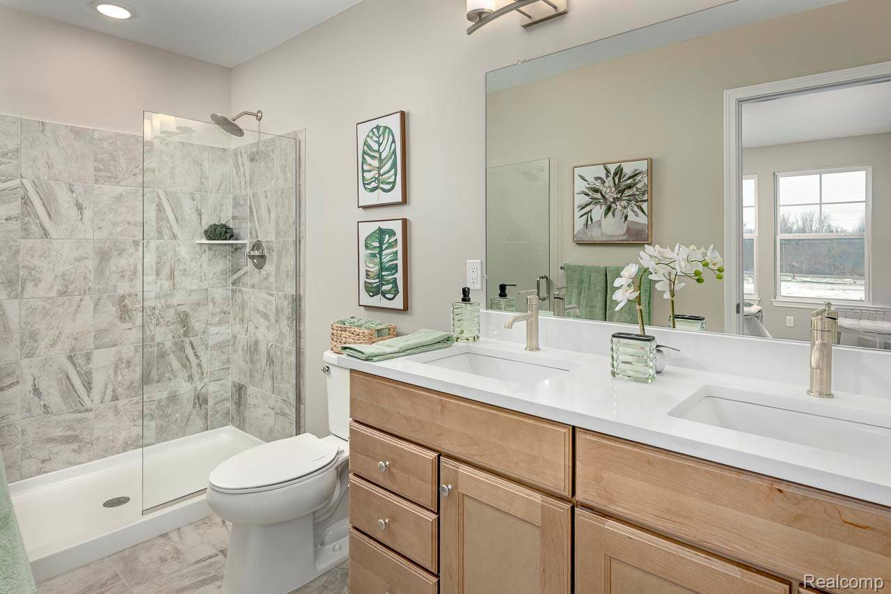 New Hudson, MI 48165,29995 Madison LN #40