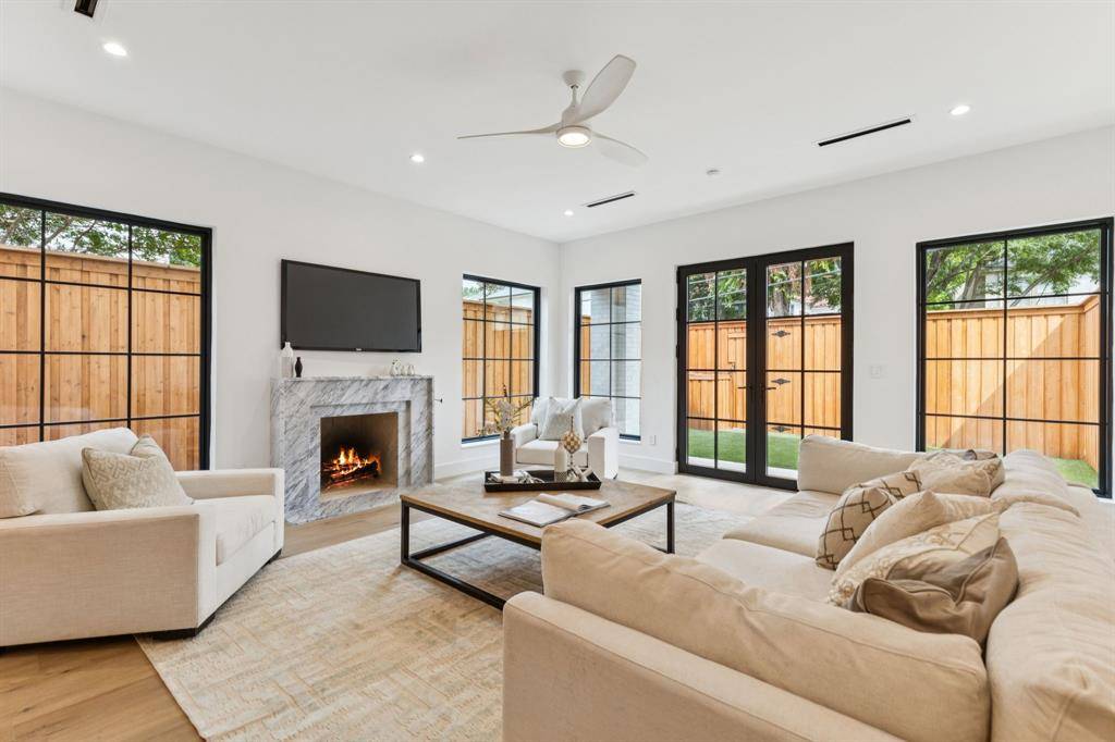 Dallas, TX 75219,3921 Hawthorne Avenue