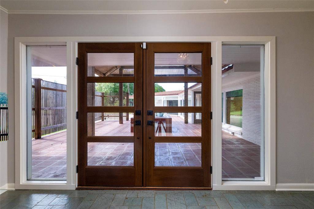 Weatherford, TX 76086,616 W Baylor Street