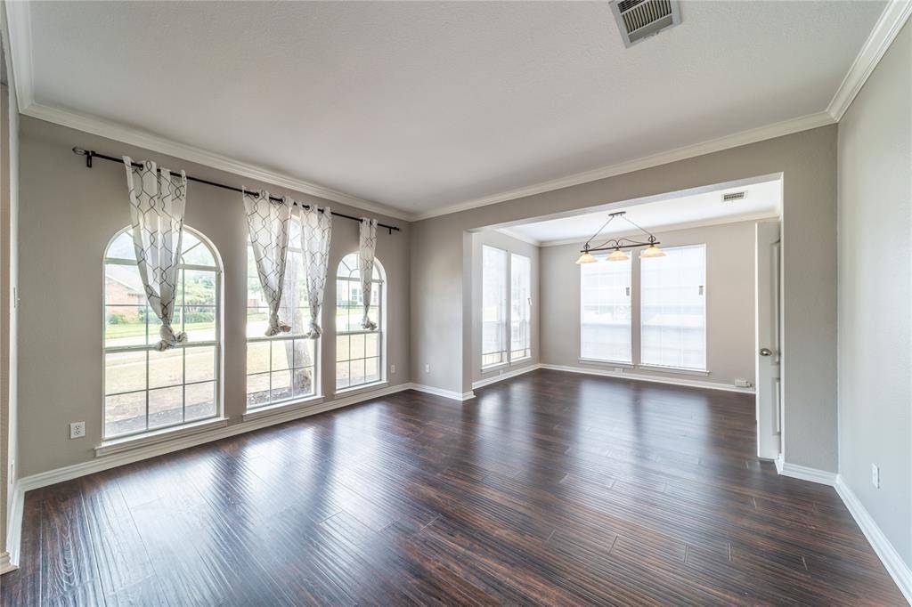 Denton, TX 76210,2544 Natchez Trace