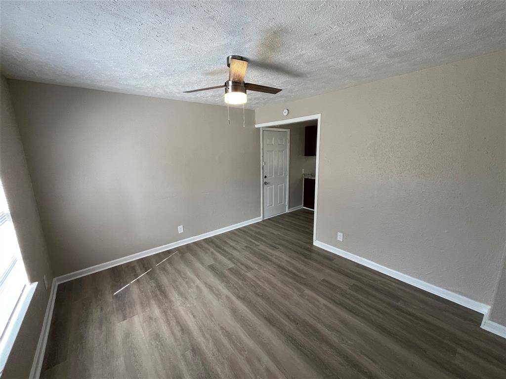 Balch Springs, TX 75180,14207 Cimarron Drive