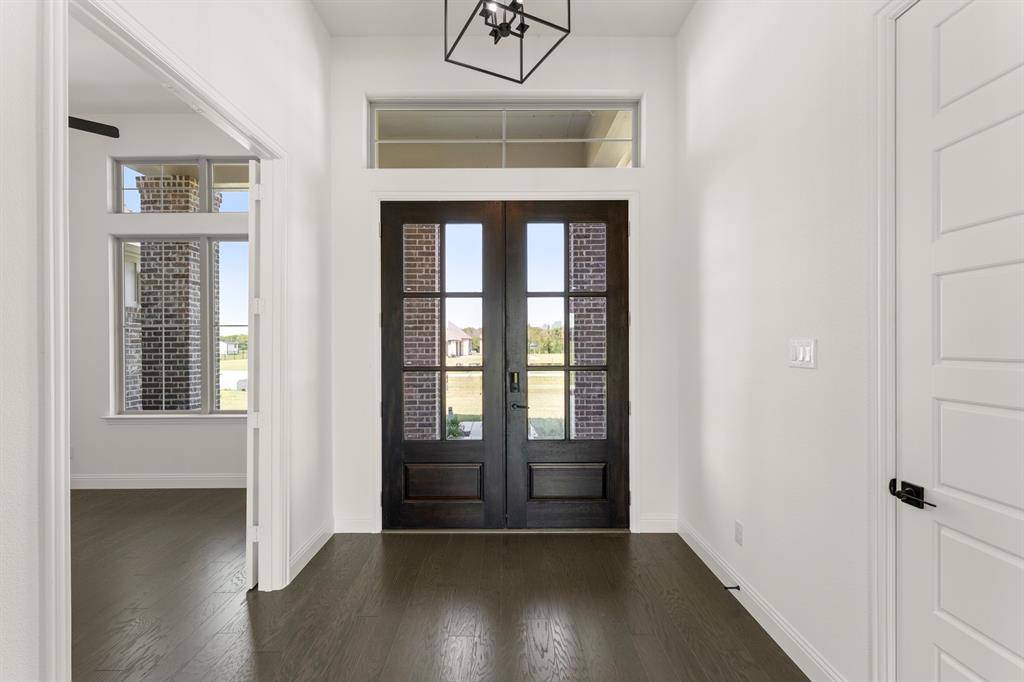 Sunnyvale, TX 75182,409 Spoonbill Road