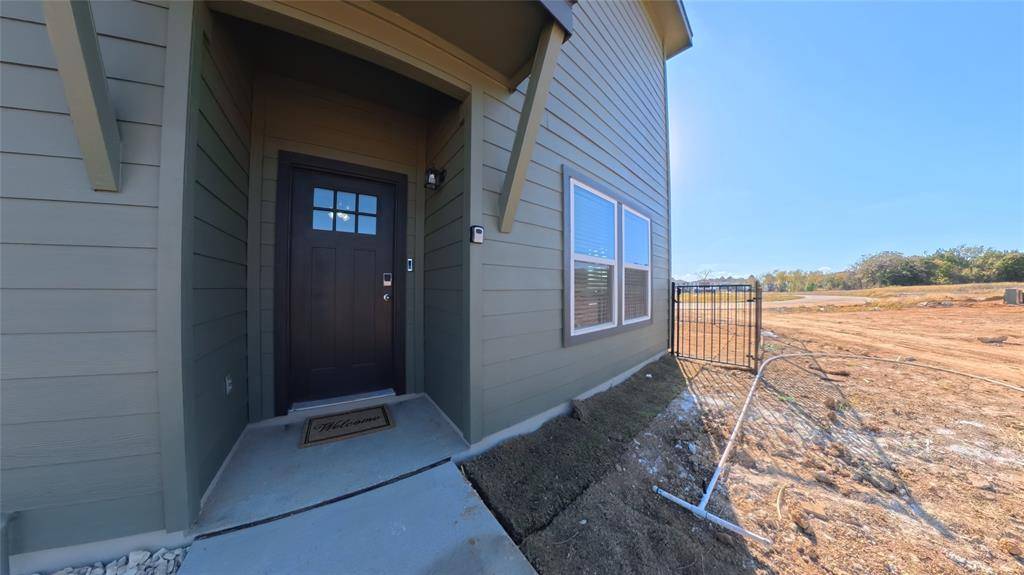 Burleson, TX 76028,3501 E Renfro Street #401