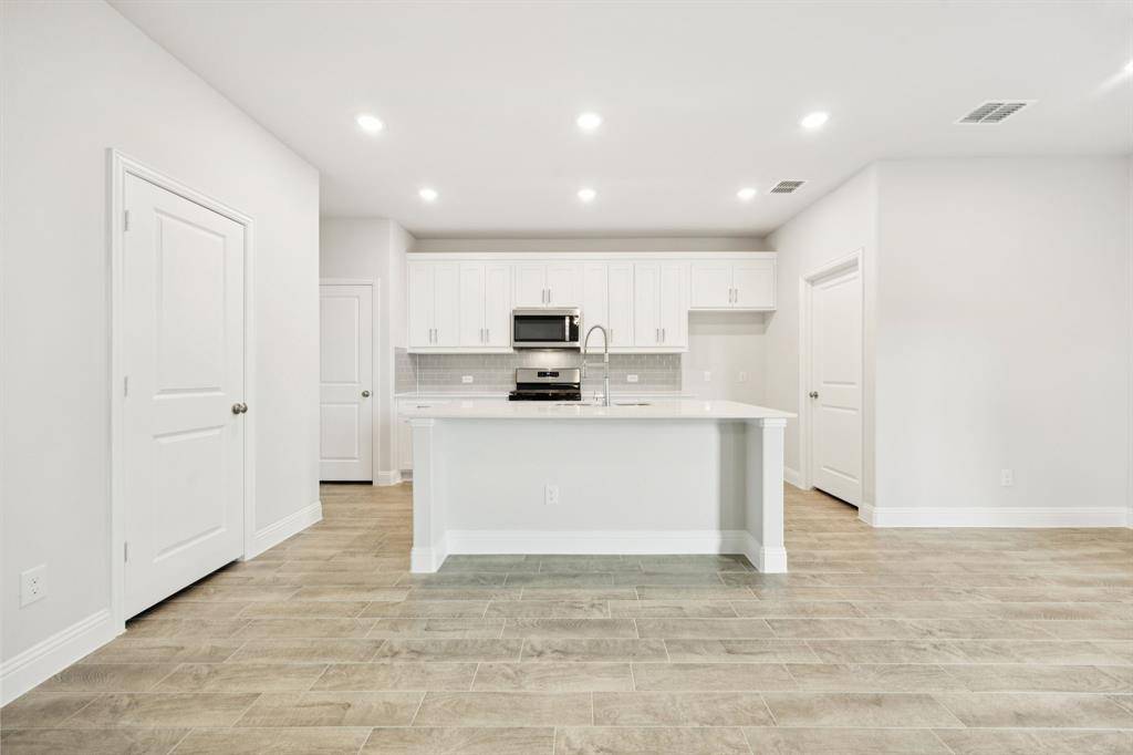 Princeton, TX 75407,806 Sicily Boulevard