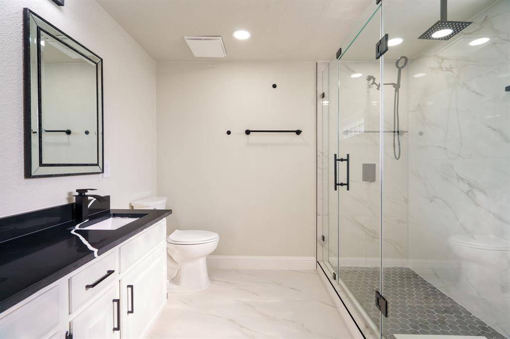 Arlington, TX 76001,6702 Flamewood Drive