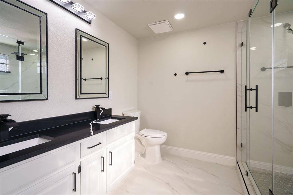 Arlington, TX 76001,6702 Flamewood Drive