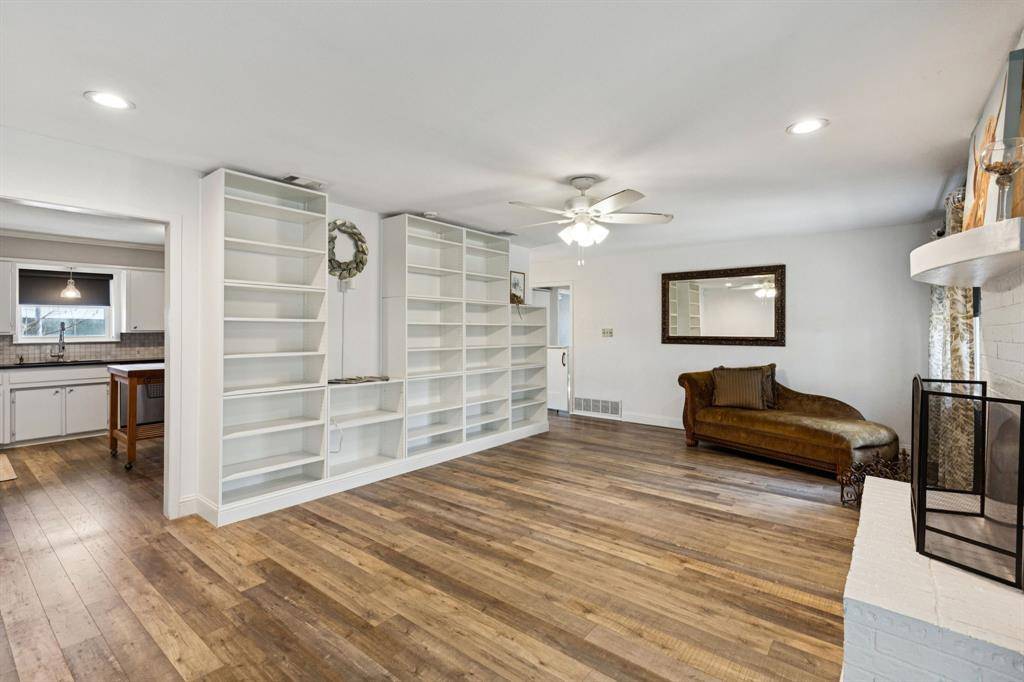 Keller, TX 76248,405 College Avenue