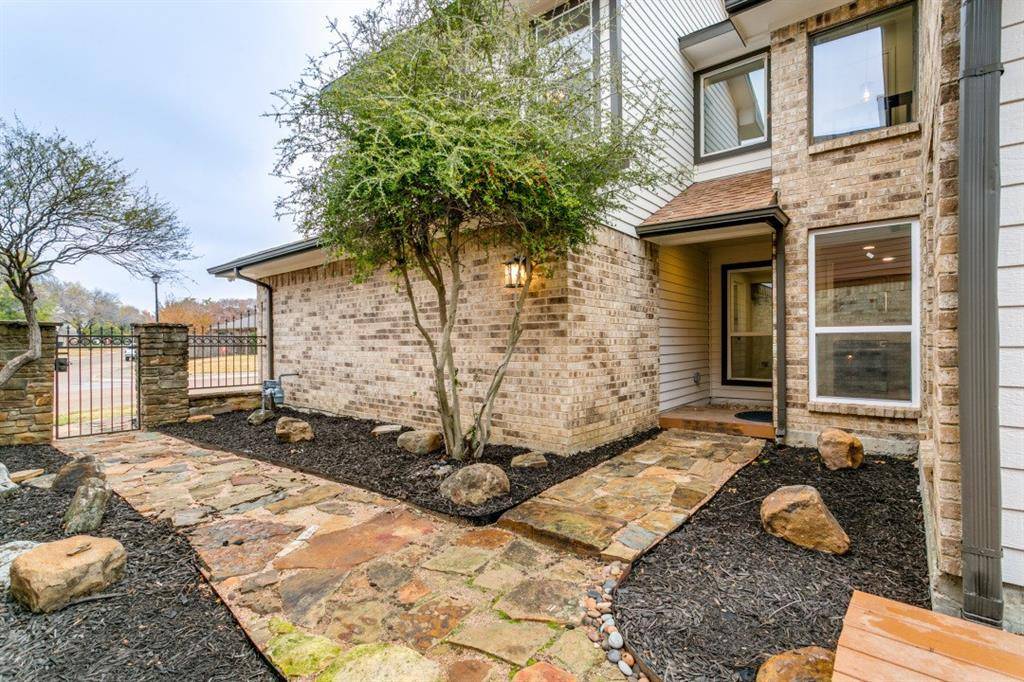 Carrollton, TX 75007,2106 Avignon Drive