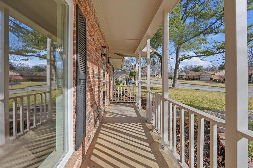 Grapevine, TX 76051,2822 Wentwood Drive