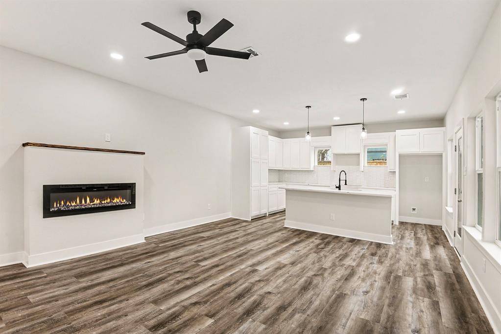 Fort Worth, TX 76111,2705 12th Street