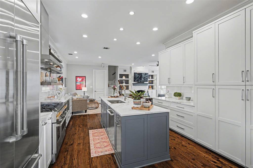 Plano, TX 75025,3401 Lantz Circle