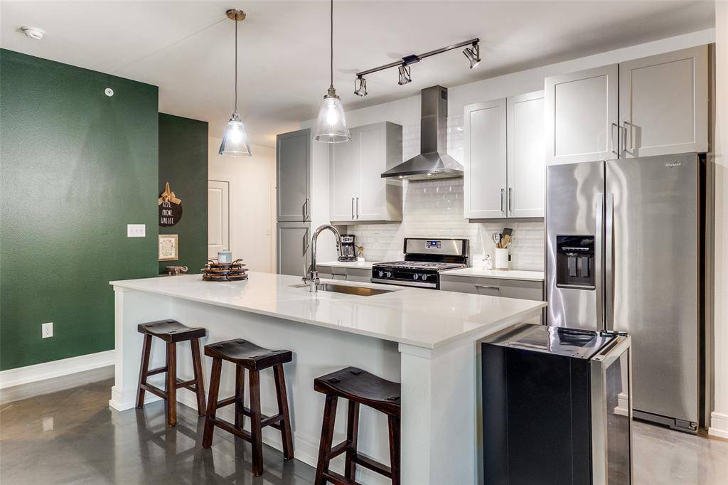 Dallas, TX 75206,5710 Mccommas Boulevard #103