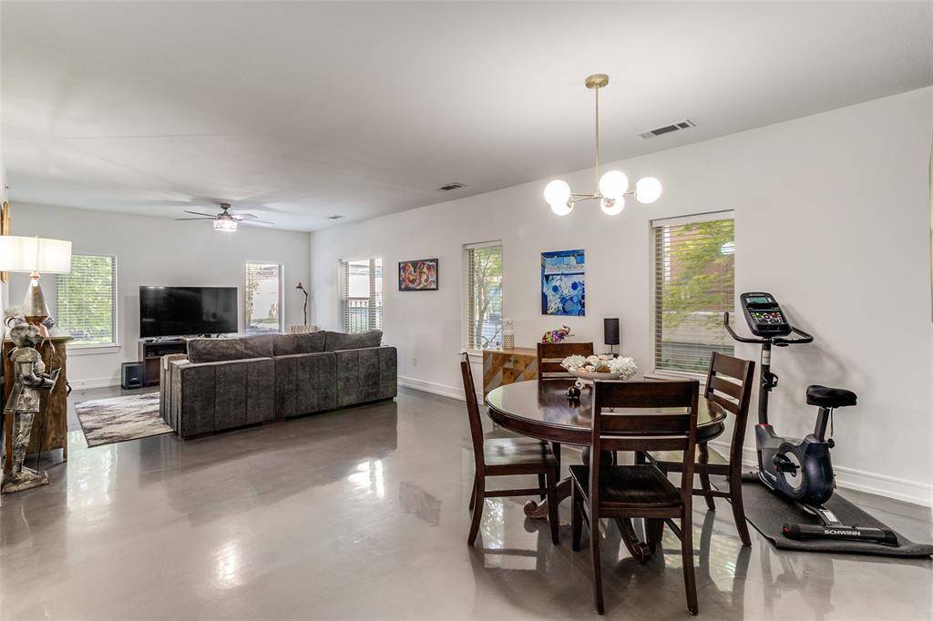 Dallas, TX 75206,5710 Mccommas Boulevard #103