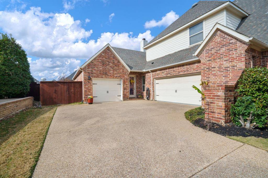 Lantana, TX 76226,9144 Calvert Road