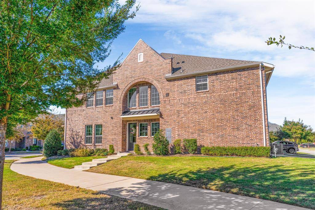 Fairview, TX 75069,435 Madison Avenue