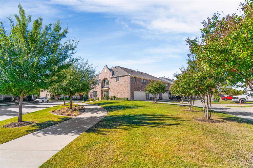 Fairview, TX 75069,435 Madison Avenue