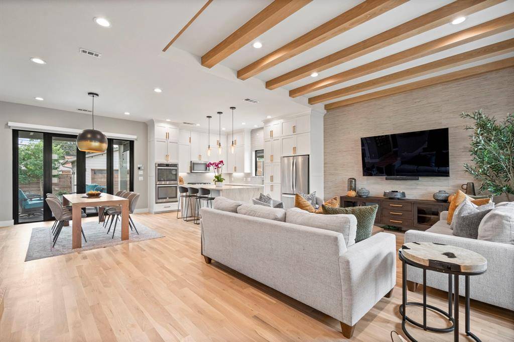 Dallas, TX 75214,6802 Vada Drive