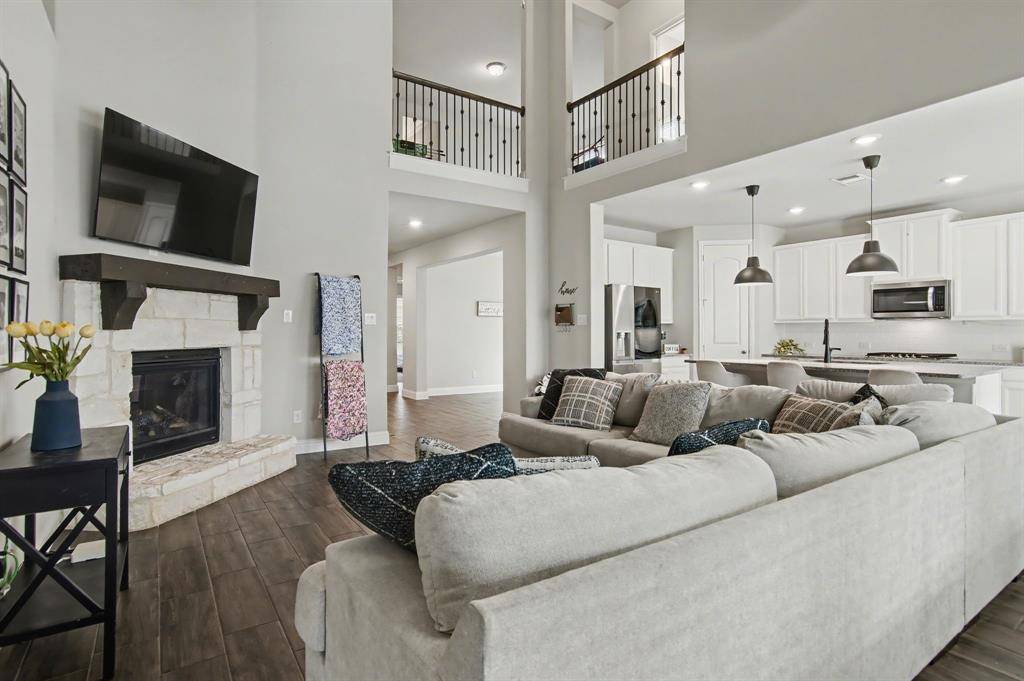 Fort Worth, TX 76179,5621 Salt Springs Drive