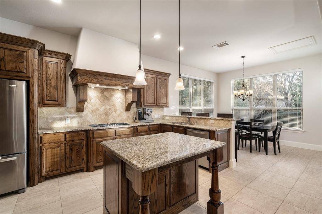 Allen, TX 75013,843 Bear Crossing Drive