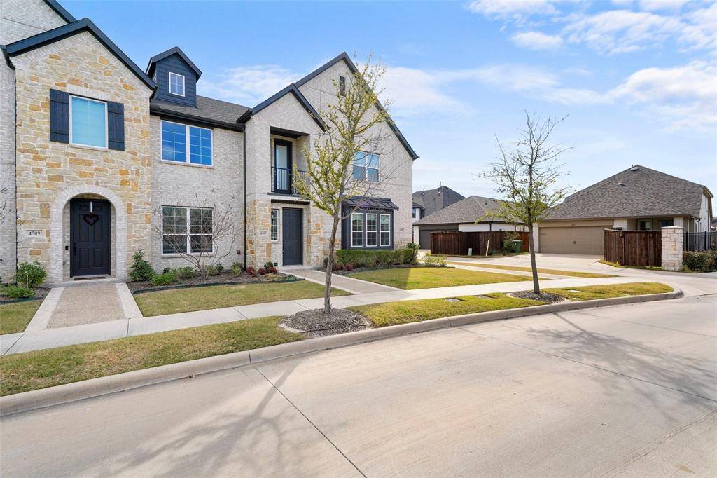 Arlington, TX 76005,4507 Cypress Thorn Drive