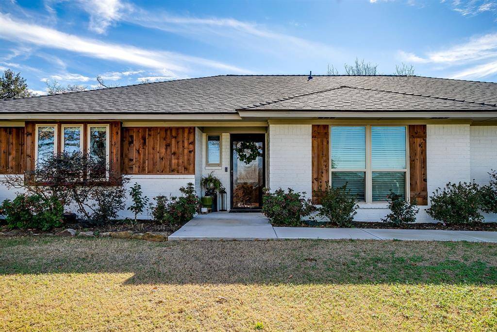 Burleson, TX 76028,649 Christopher Lane