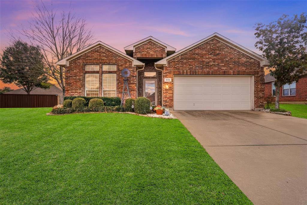 Arlington, TX 76002,602 Mesa Ridge Court