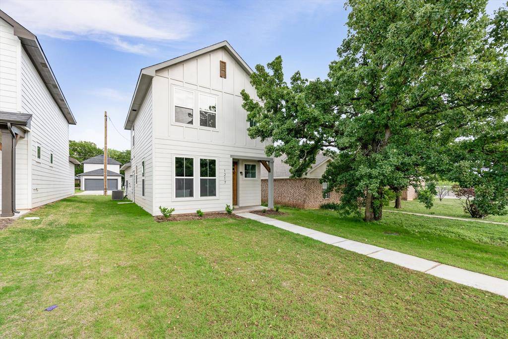 Runaway Bay, TX 76426,1226 Elm Court