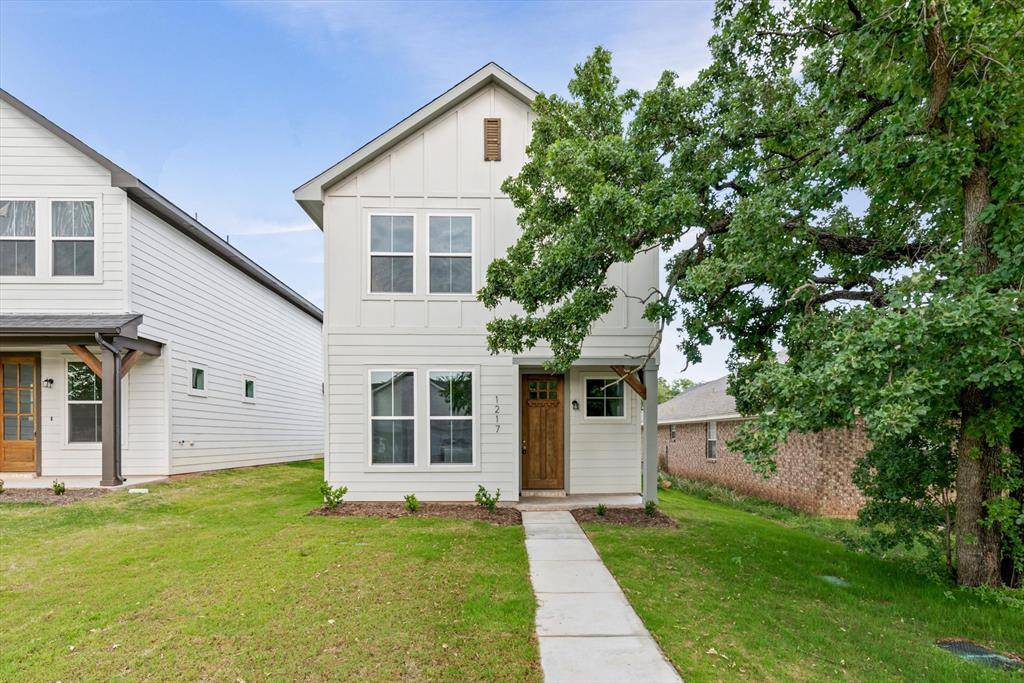 Runaway Bay, TX 76426,1226 Elm Court