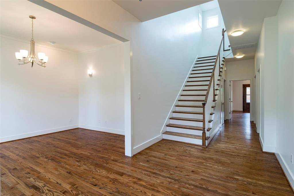 Dallas, TX 75209,7507 Robin Road