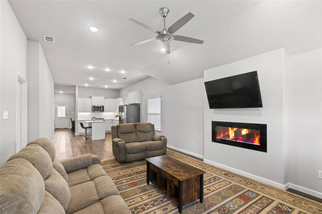 Celina, TX 75009,1613 Wayback Drive