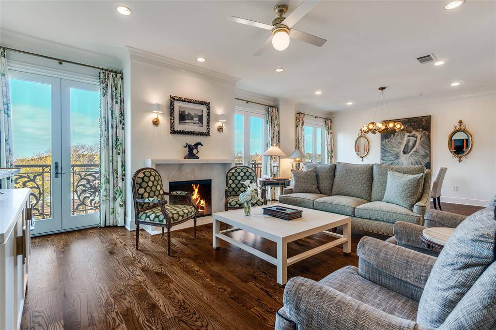 Dallas, TX 75219,4240 Prescott Avenue #4D