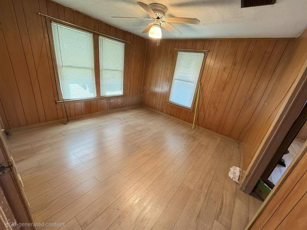 Fort Worth, TX 76111,3925 E 4th Street