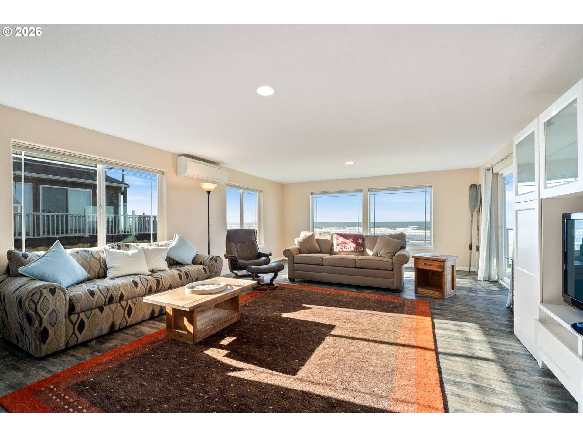 Rockaway Beach, OR 97136,633 N PACIFIC ST