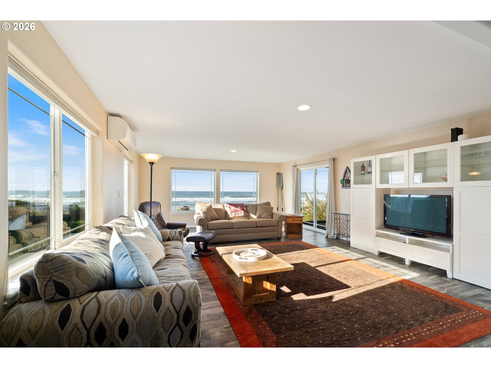 Rockaway Beach, OR 97136,633 N PACIFIC ST