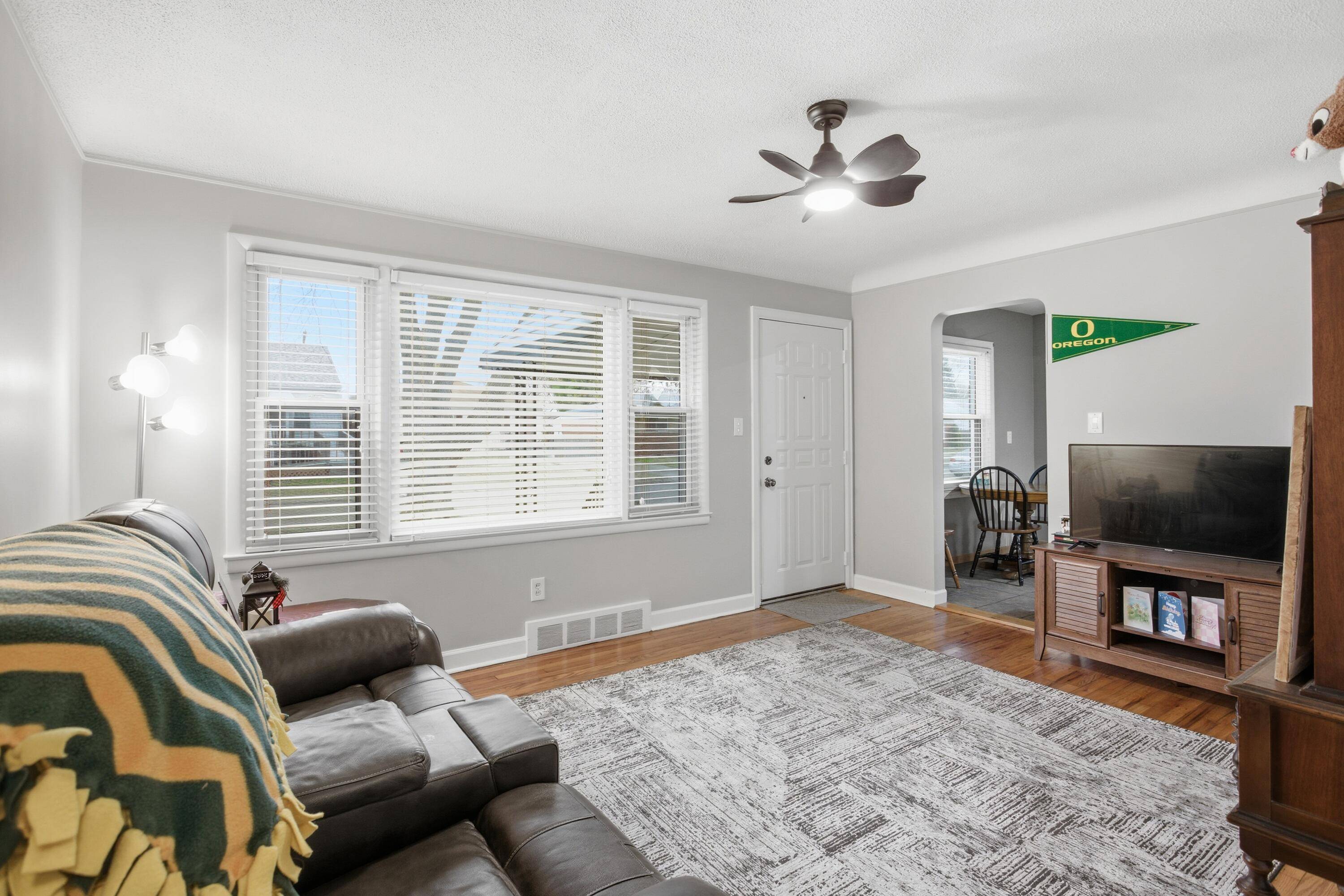 Center Line, MI 48015,7324 Mckinley